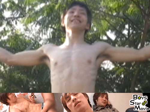 青空の下で裸でラジオ体操！！おまけに放尿見せて！