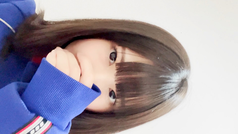 【訳あり美女】家庭の事情で出演 ジャージ姿のまま放課後撮影。生中出し含む高画質動画。※在庫限り