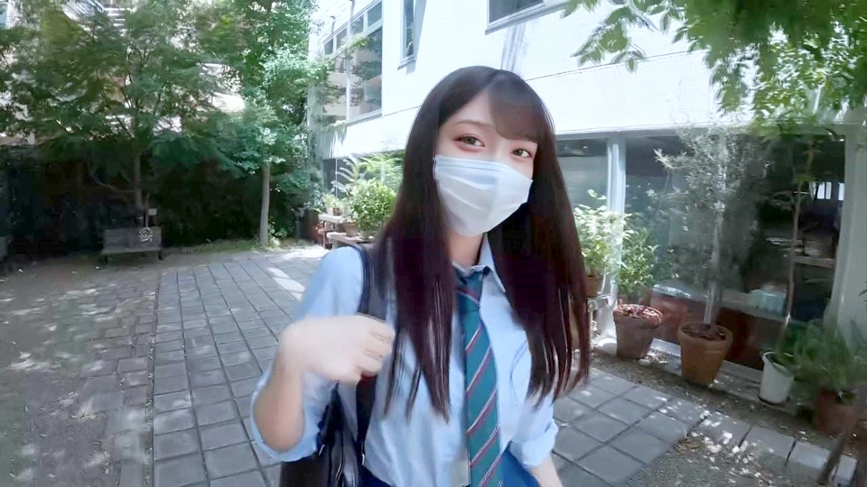 【本物無加工美女】”事務所スカウト殺到”の超正統派18歳美女にピル無し2連生中出し。制服姿で出演 約90分間の高画質撮影希少映像。