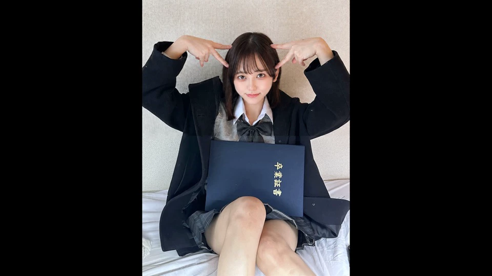 【2026年3月卒】 ”元アイドル研究生”Fカップ18歳本物美女 制服出演。高額交渉ピル無し中出し希少ハメ撮り。※残りわずか